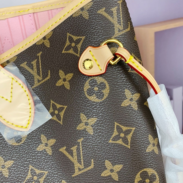 ルイヴィトンバッグ内部構造